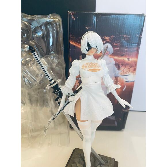 NieR: Automata 2B White Dress Interchangeable Heads Figure - Picture 3 of 11